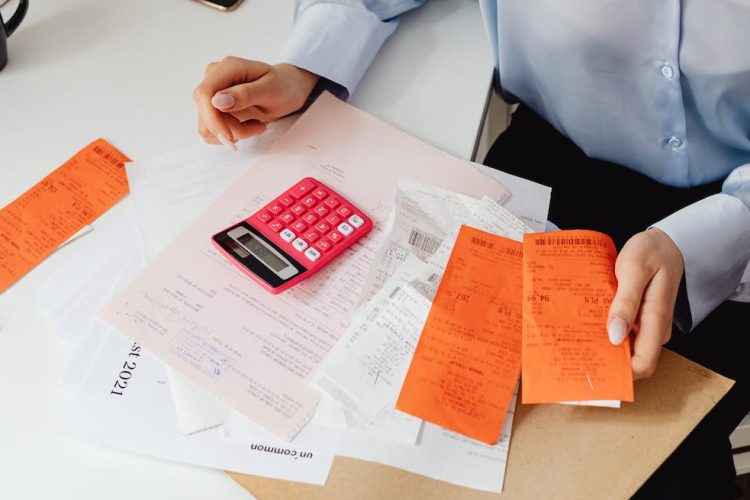 ¿Cómo hacer una factura con IRPF correctamente?